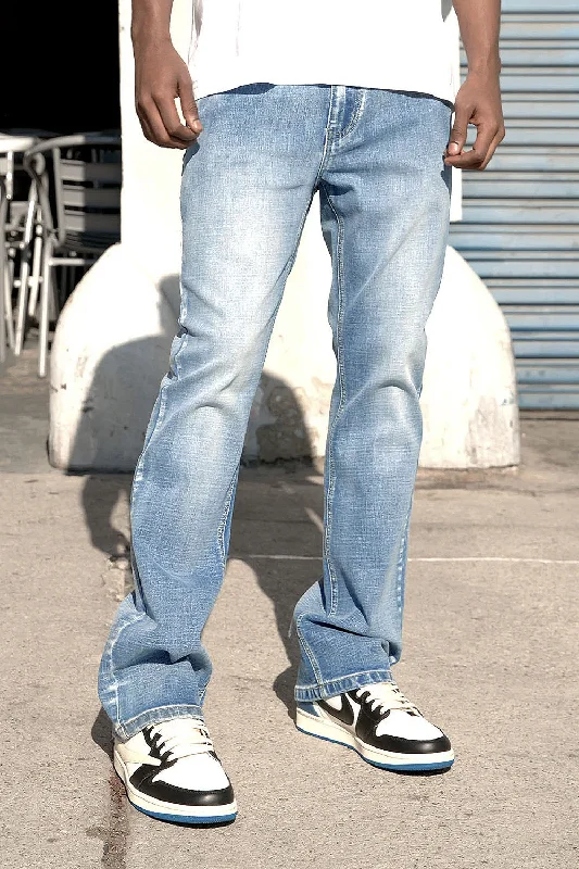 Men's Essential Light Washed Flared Denim Jeans