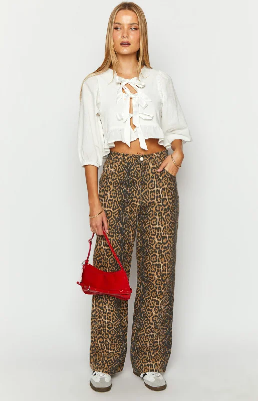 brunet-leopard-print-straight-leg-jeans