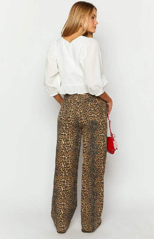 brunet-leopard-print-straight-leg-jeans