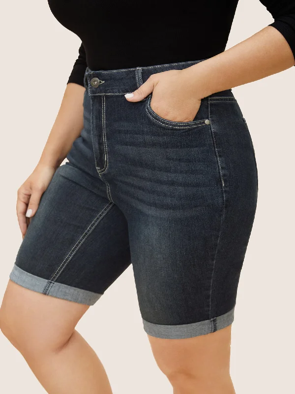 dark-wash-zipper-fly-roll-hem-denim-shorts