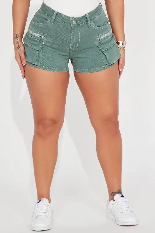 Get Caught Up Stretch Cargo Denim Shorts - Green