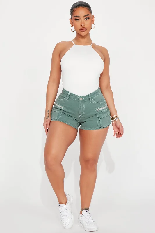 get-caught-up-stretch-cargo-denim-shorts-green