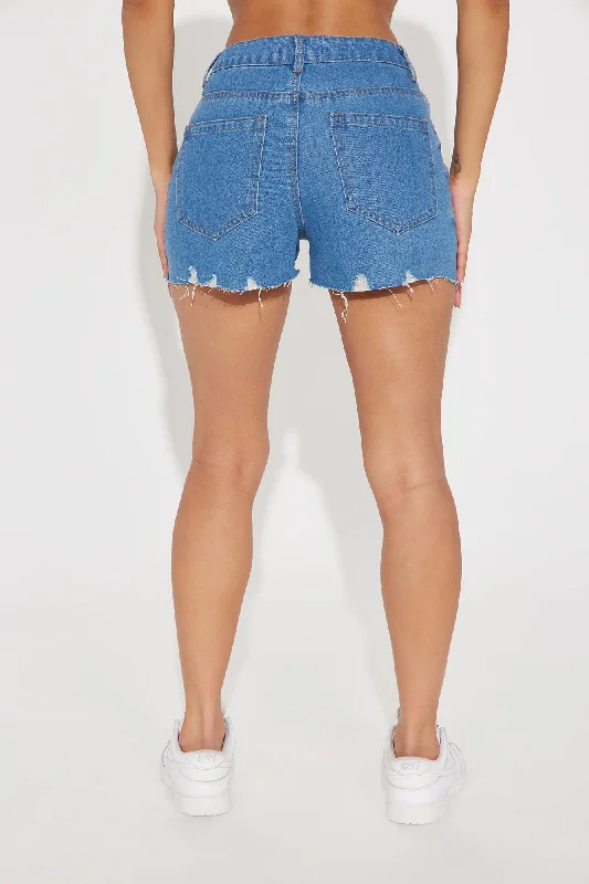 got-me-good-denim-shorts-light-wash