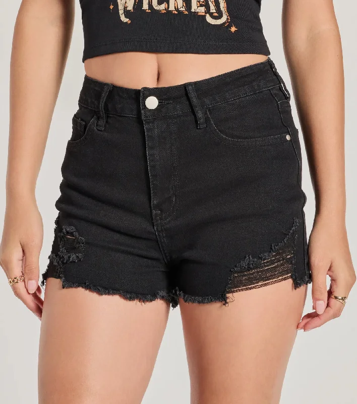 keep-in-style-high-rise-distressed-denim-shorts-066030396001