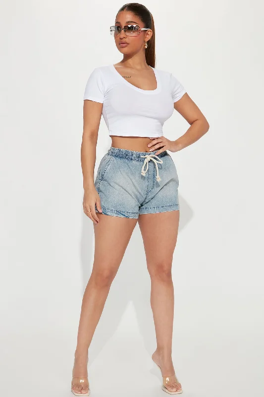 loungin-around-pull-on-denim-shorts-medium-wash