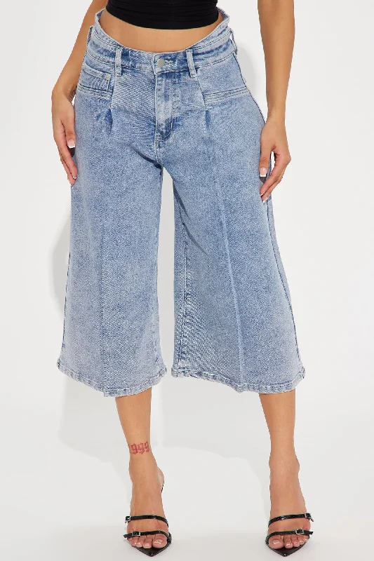 loving-on-me-denim-jorts-light-wash