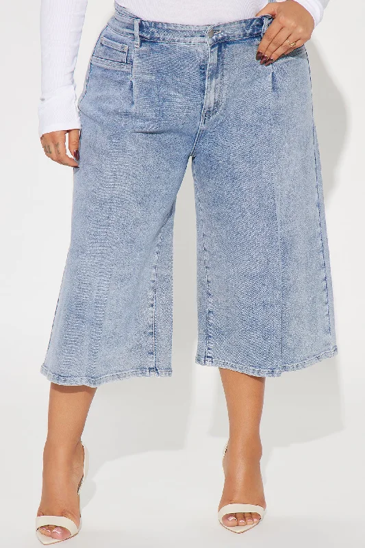 loving-on-me-denim-jorts-light-wash