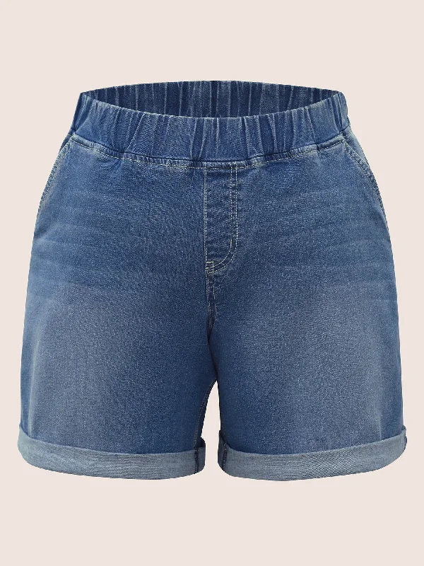 medium-wash-roll-hem-loose-denim-shorts