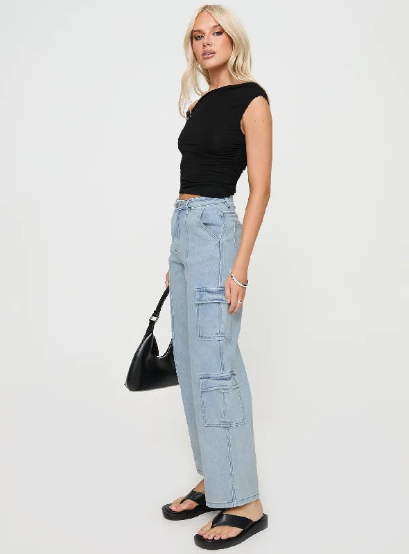 nosita-cargo-jeans-light-wash