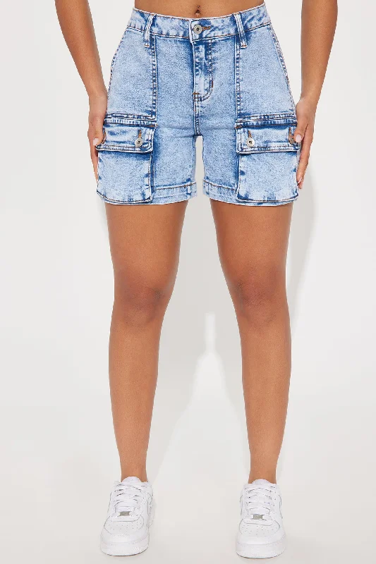 Once In A Lifetime Stretch Denim Cargo Shorts - Light Wash