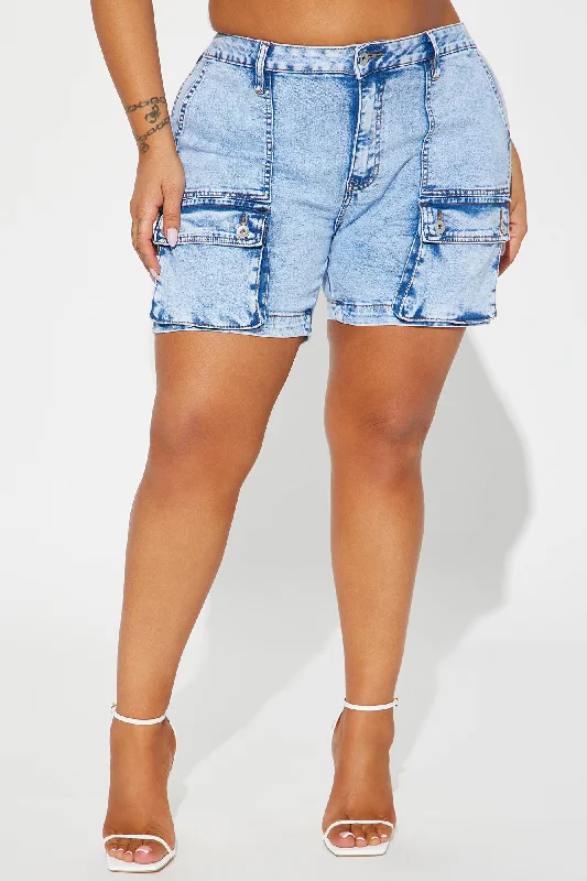 once-in-a-lifetime-stretch-denim-cargo-shorts-light-wash