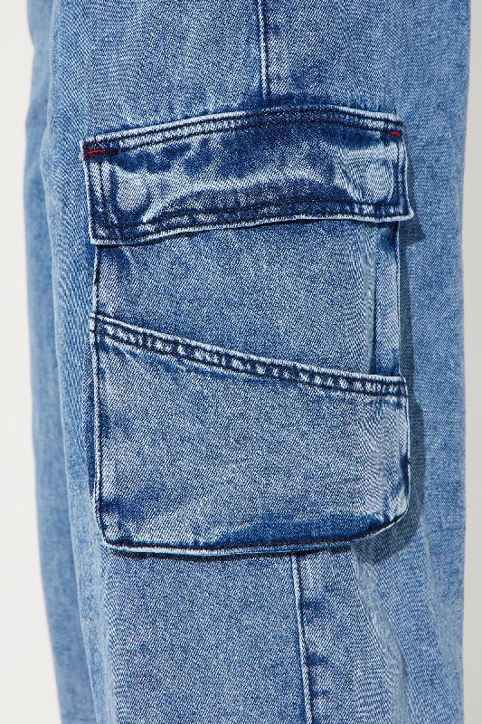 people-pleaser-denim-cargo-jorts-medium-wash