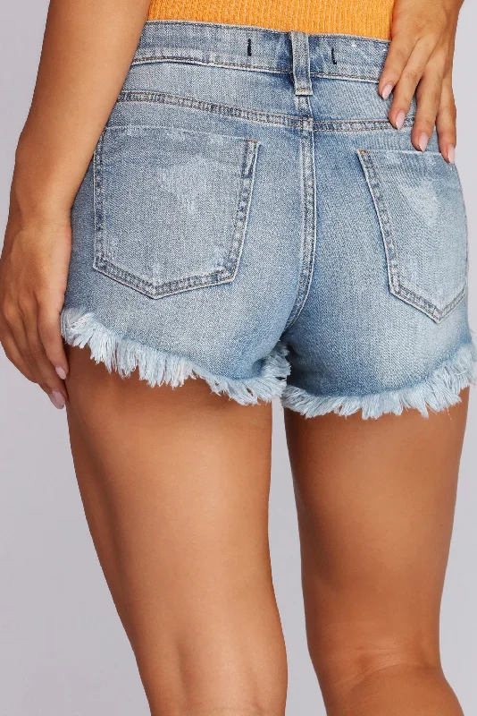 pixie-mid-rise-denim-shorts-066030781999