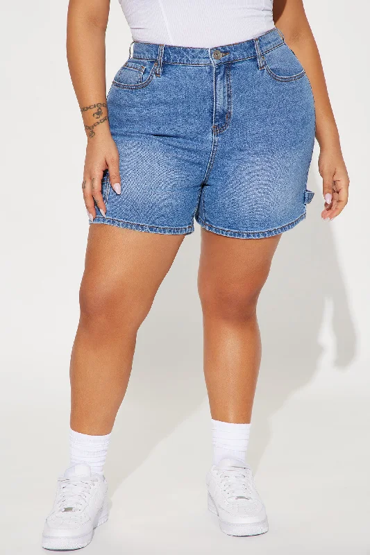 same-page-stretch-denim-utility-shorts-medium-wash