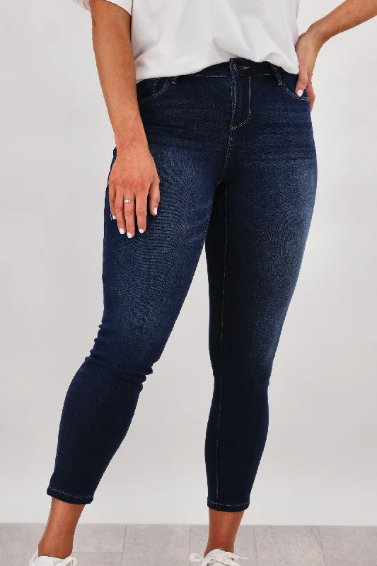 shine-on-label-sculpt-denim-cropped-jean-super-dark-indigo