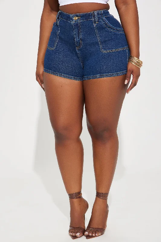 shoot-your-shot-stretch-denim-shorts-dark-wash