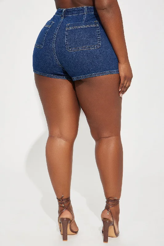 shoot-your-shot-stretch-denim-shorts-dark-wash