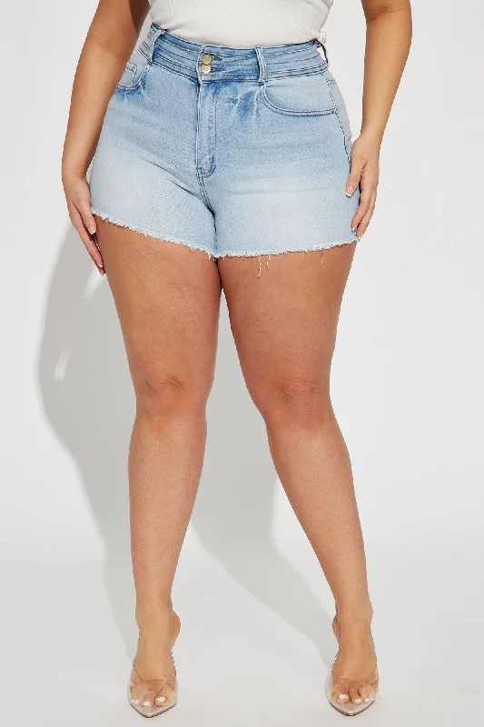 take-it-easy-high-stretch-cut-off-denim-shorts-light-wash