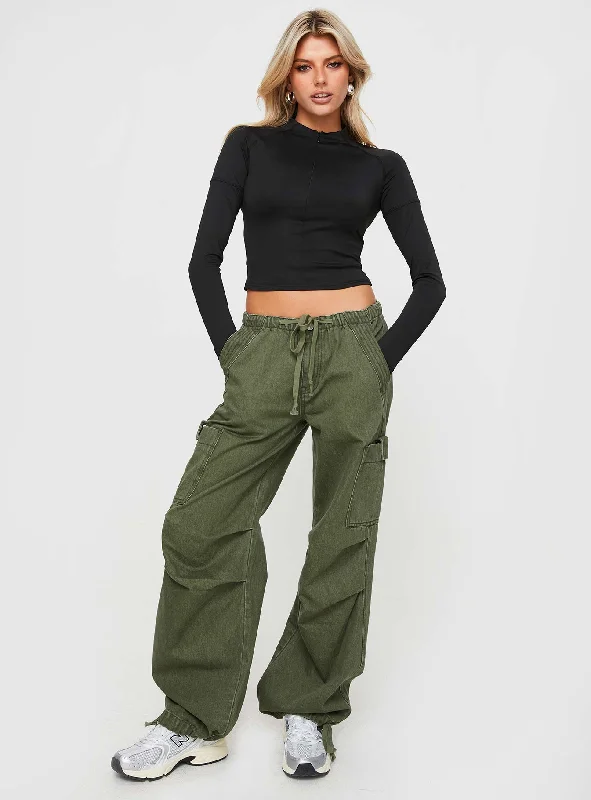 verlaine-low-rise-cargo-jeans-olive