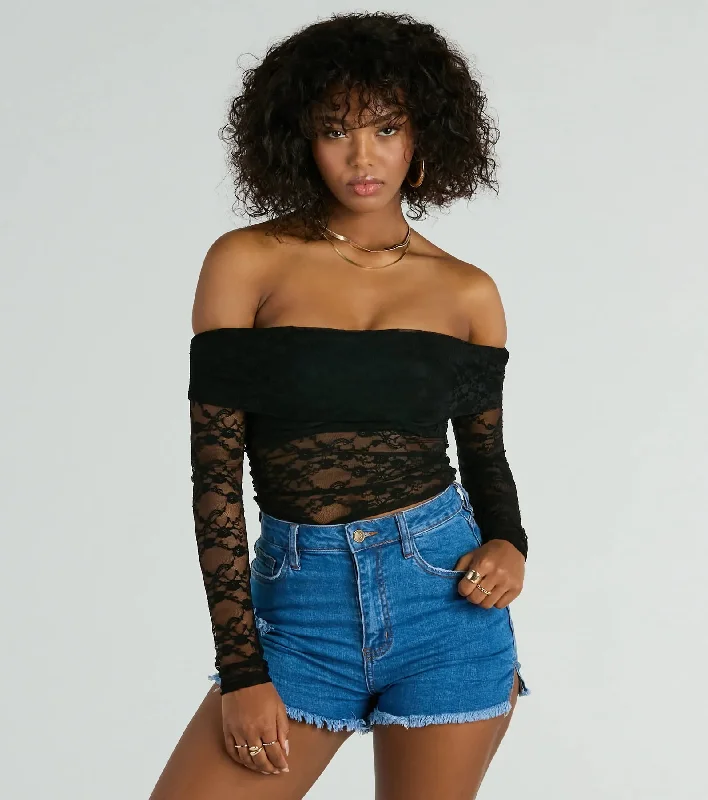 weekend-fray-high-rise-denim-shorts-066030376141